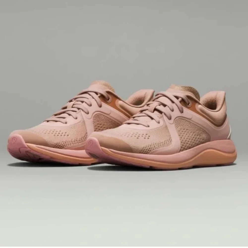 Lululemon Chargefeel Low Womens Workout Shoes - Picture 1 of 8